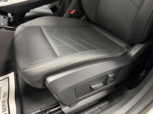 Used 2025 BMW X2 xDrive28i image 22