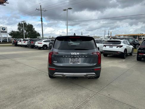 Used 2022 Kia Telluride SX w/ SX Prestige Package image 7