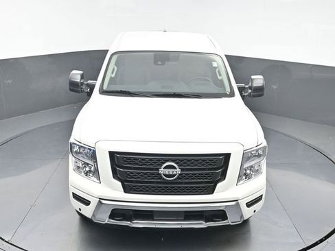 Used 2024 Nissan Titan SV w/ SV Utility Package image 25