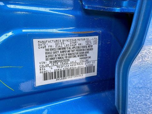 Used 2025 Nissan Sentra SV FWD image 32