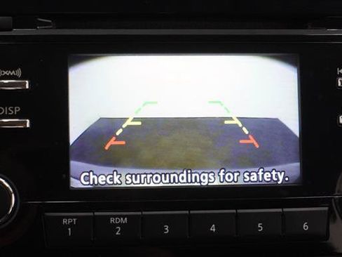Used 2018 Nissan Rogue Sport SV w/ SV All-Weather Package AWD/4WD image 14