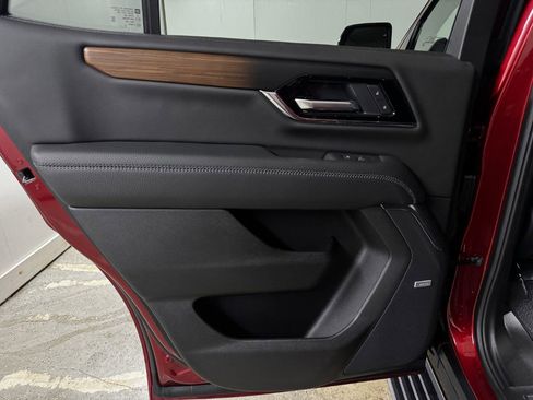 New 2026 GMC Yukon Denali w/ Sun & Power Step Package image 48