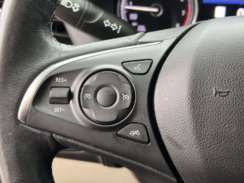 Used 2021 Buick Enclave Essence w/ Sound and Sites Package image 19