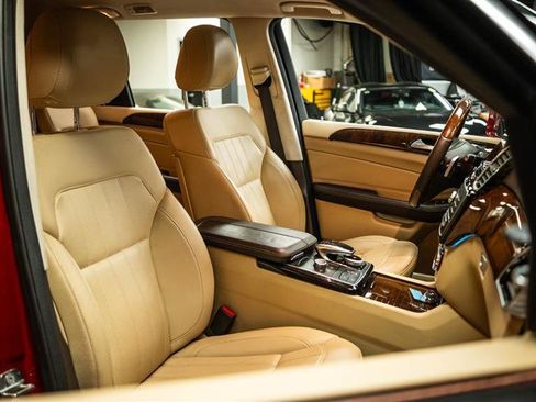 Used 2018 Mercedes-Benz GLS 450 4MATIC image 16