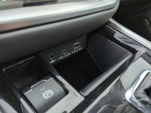 Used 2023 Subaru Outback Onyx Edition image 32