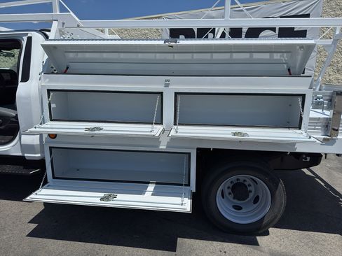 New 2024 Ford F450 XL w/ XL Chrome Package image 11