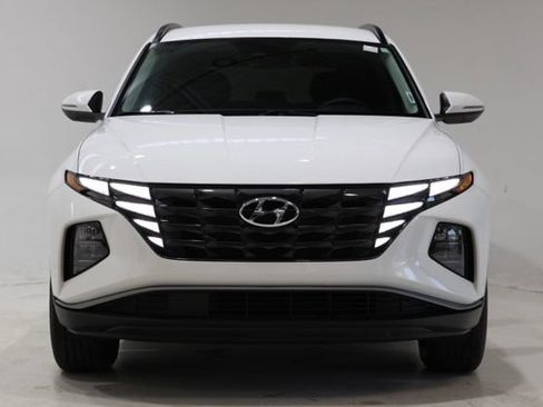 Used 2023 Hyundai Tucson SEL FWD image 2