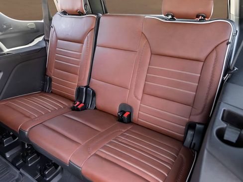 Used 2023 GMC Yukon Denali Ultimate w/ LPO, Floor Liner Package AWD/4WD image 26