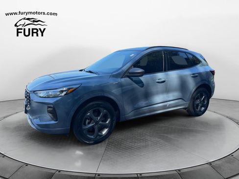 Used 2024 Ford Escape ST-Line w/ Tech Pack #1 AWD/4WD image 7
