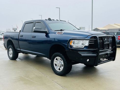 Used 2020 RAM 2500 Big Horn w/ Level 1 Equipment Group image 2