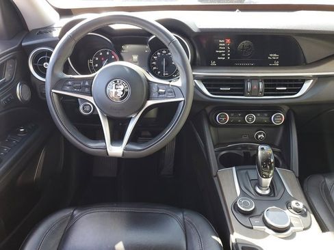 Used 2018 Alfa Romeo Stelvio Ti image 13