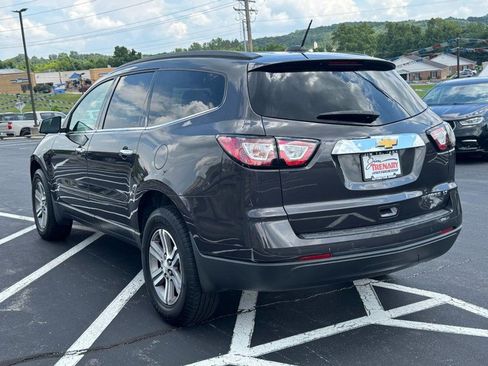 Used 2016 Chevrolet Traverse LT FWD image 6