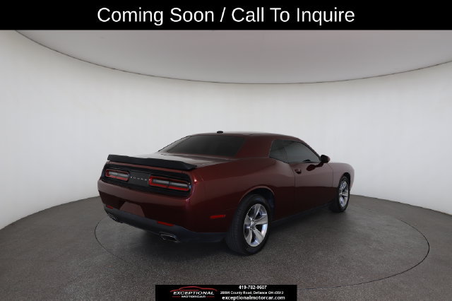 Used 2017 Dodge Challenger SXT RWD image 17