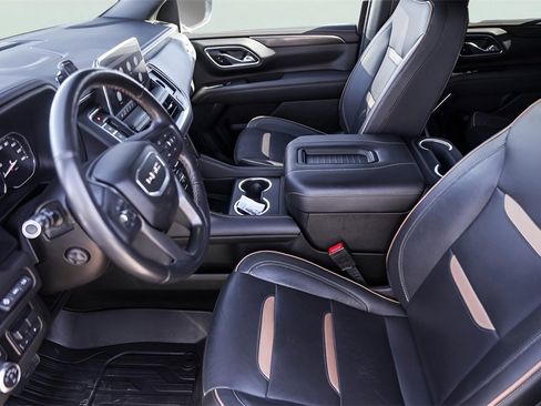 Used 2021 GMC Yukon XL AT4 w/ AT4 Premium Plus Package image 10