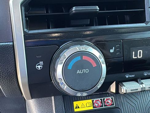 Used 2025 Toyota Tacoma SR5 image 21