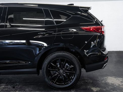 New 2026 Acura RDX SH-AWD image 13