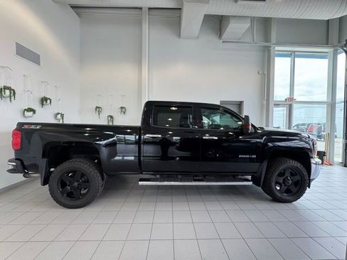 Used 2015 Chevrolet Silverado 2500 LT w/ LT Convenience Package AWD/4WD image 32