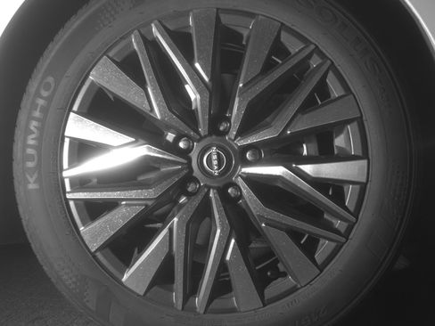 Used 2025 Nissan Altima 2.5 SV image 13