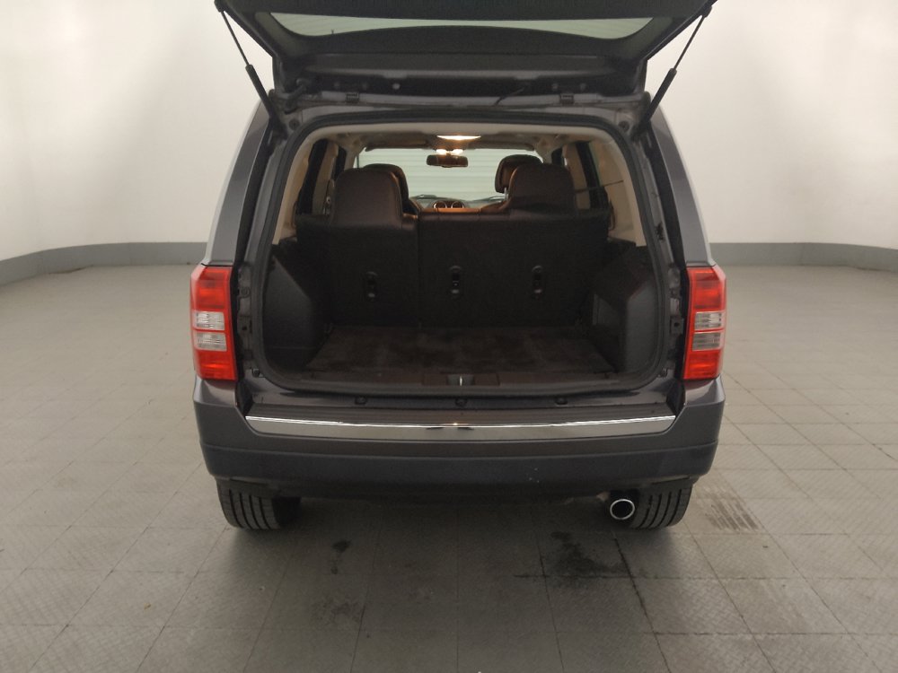 Used 2017 Jeep Patriot High Altitude AWD/4WD image 29