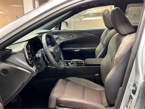 New 2026 Lexus RX 350 AWD/4WD image 9