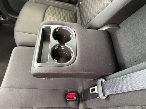 Used 2023 Nissan Pathfinder SV AWD/4WD image 17