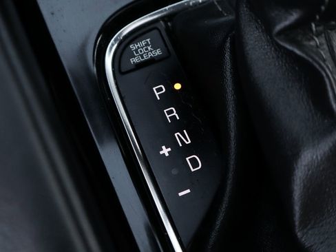 Used 2022 Kia Telluride EX w/ EX Premium Package image 35