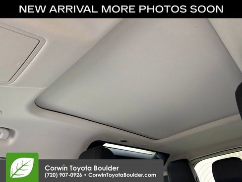 Used 2022 Land Rover Defender 90 S AWD/4WD image 14