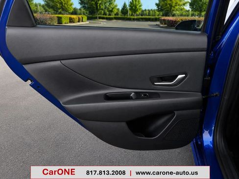 Used 2023 Hyundai Elantra SEL w/ Convenience Package FWD image 20