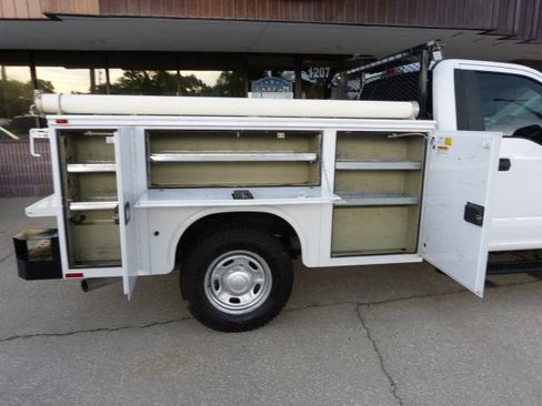Used 2019 Ford F250 XL w/ Power Equipment Group RWD image 21