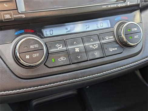 Used 2018 Toyota RAV4 Limited image 22