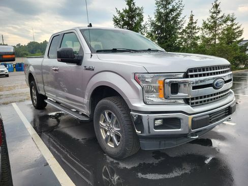 Used 2019 Ford F150 XLT w/ Equipment Group 302A Luxury AWD/4WD image 2