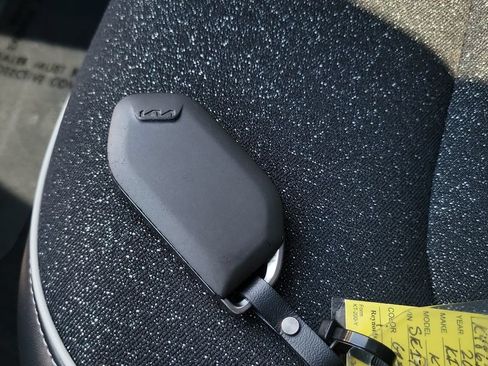 Used 2025 Kia K4 GT-Line FWD image 23