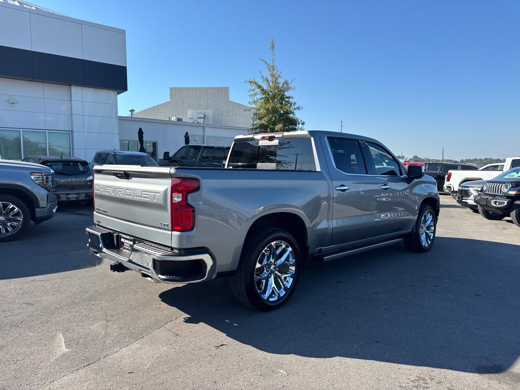 Used 2023 Chevrolet Silverado 1500 LTZ w/ LTZ Premium Package AWD/4WD image 10