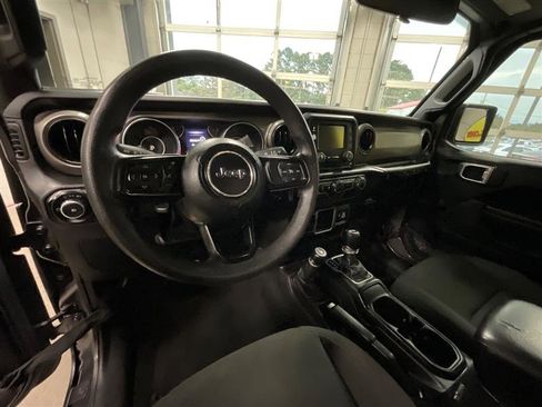 Used 2018 Jeep Wrangler Unlimited Sport image 14