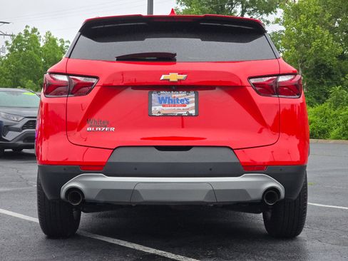 Used 2022 Chevrolet Blazer LT FWD image 9