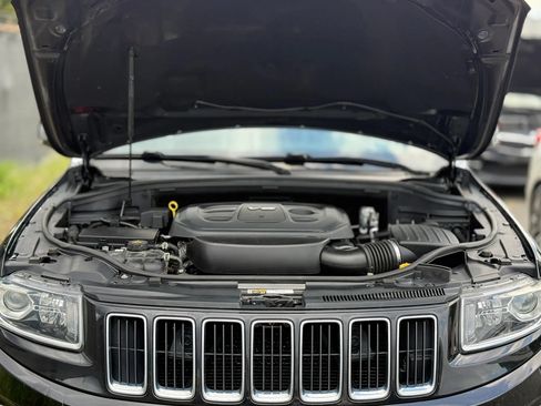 Used 2016 Jeep Grand Cherokee Limited AWD/4WD image 30