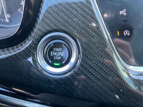 Used 2020 Cadillac XT6 Sport image 29