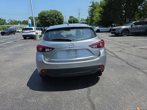 Used 2016 MAZDA MAZDA3 i Touring w/ Popular Equipment Package FWD image 7
