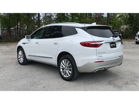 Certified 2020 Buick Enclave Premium w/ Surround and Sites Package FWD image 7
