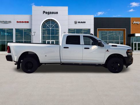New 2027 RAM 3500 Tradesman AWD/4WD image 7