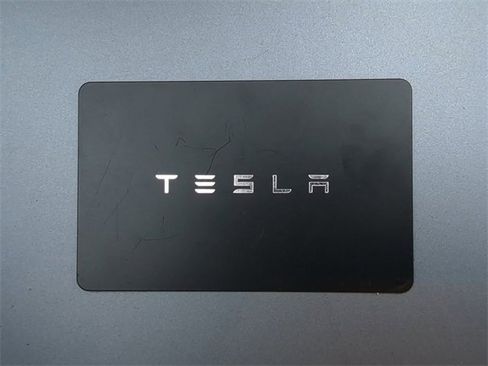 Used 2022 Tesla Model Y Performance image 31