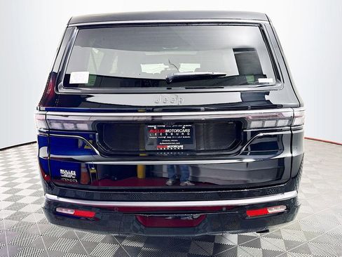 New 2026 Jeep Grand Wagoneer L Limited w/ Premium Group II AWD/4WD image 6