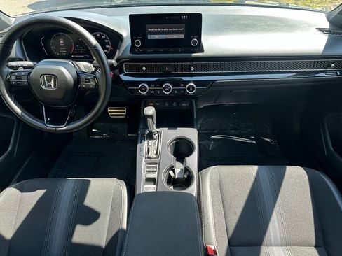 Used 2025 Honda Civic Sport image 31