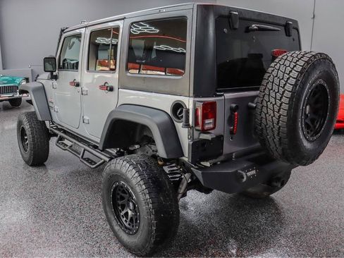 Used 2014 Jeep Wrangler Unlimited Sport w/ Quick Order Package 24S AWD/4WD image 4