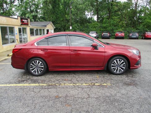 Used 2018 Subaru Legacy 2.5i Premium AWD/4WD image 10