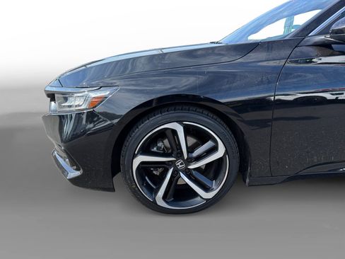 Used 2022 Honda Accord Sport image 9