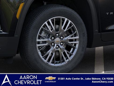 New 2026 Chevrolet Traverse LT image 9