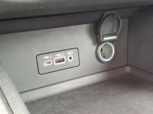 Certified 2023 Nissan Sentra SV FWD image 19