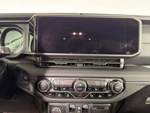 Used 2024 Jeep Wrangler Sahara w/ Safety Group image 14