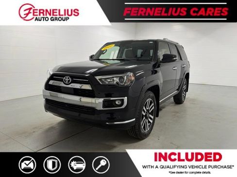 Used 2022 Toyota 4Runner Limited AWD/4WD image 3